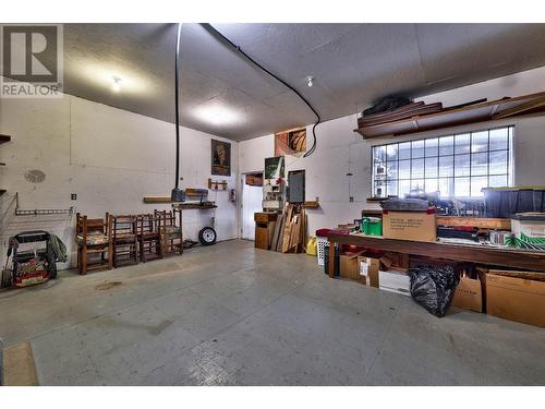 3512 Barriere Lakes Road, Barriere, BC - Indoor Photo Showing Garage