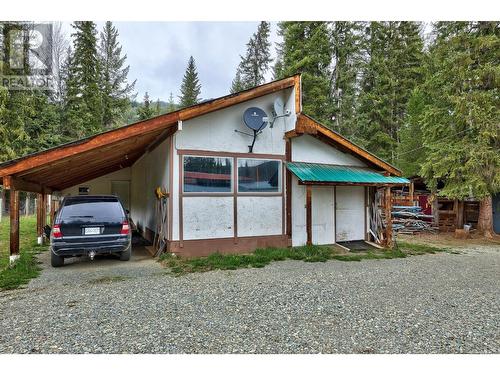 3512 Barriere Lakes Road, Barriere, BC - Outdoor