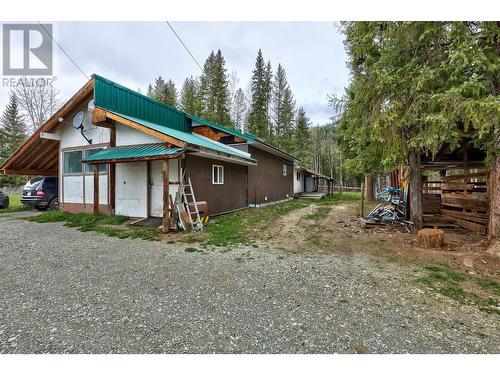 3512 Barriere Lakes Road, Barriere, BC - Outdoor