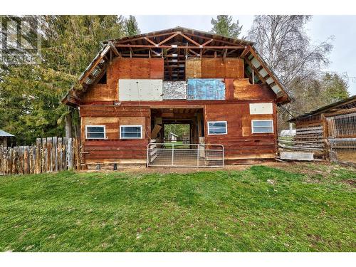 3512 Barriere Lakes Road, Barriere, BC - Outdoor