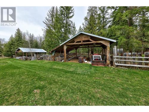 3512 Barriere Lakes Road, Barriere, BC - Outdoor