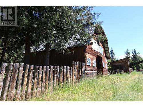 3512 Barriere Lakes Road, Barriere, BC - Outdoor