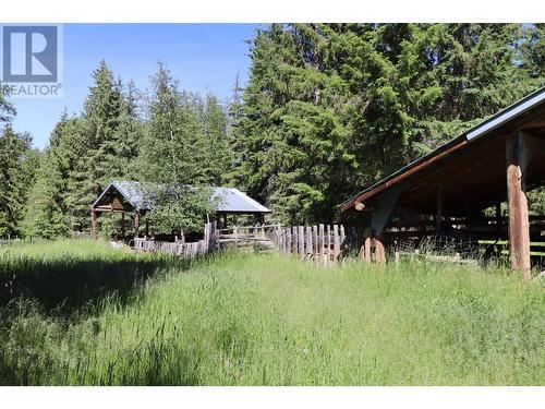 3512 Barriere Lakes Road, Barriere, BC - Outdoor