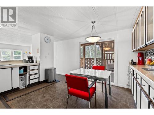 3512 Barriere Lakes Road, Barriere, BC - Indoor Photo Showing Kitchen