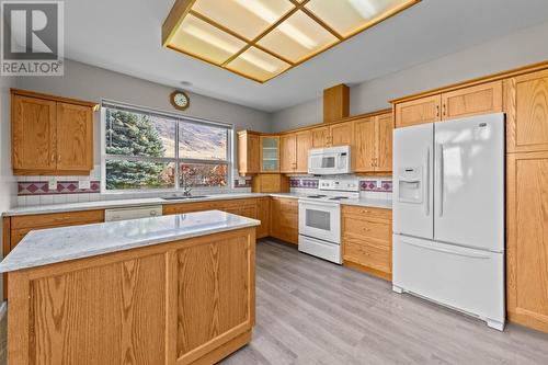 650 Harrington Road Unit# 76, Kamloops, BC - Indoor Photo Showing Kitchen