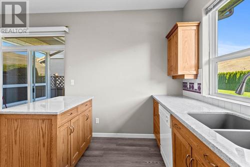 650 Harrington Road Unit# 76, Kamloops, BC - Indoor Photo Showing Kitchen