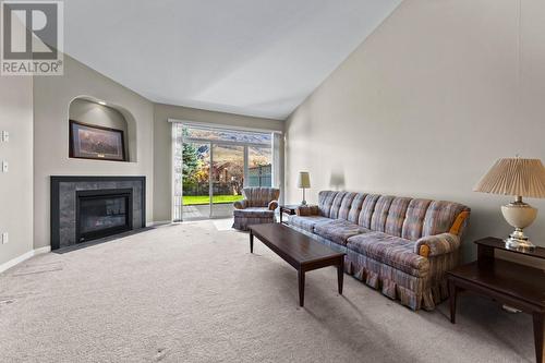 650 Harrington Road Unit# 76, Kamloops, BC - Indoor Photo Showing Living Room With Fireplace