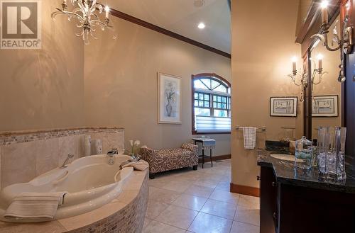 2622 Thompson Drive, Kamloops, BC - Indoor Photo Showing Bathroom