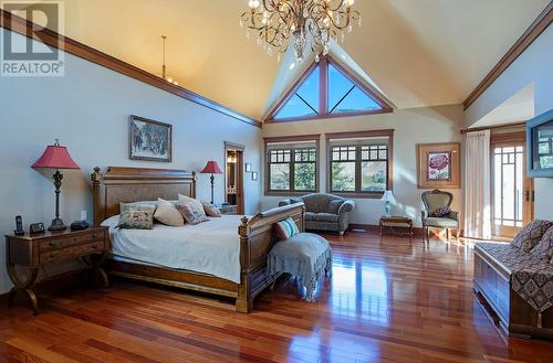 2622 Thompson Drive, Kamloops, BC - Indoor Photo Showing Bedroom