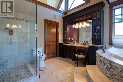 2622 Thompson Drive, Kamloops, BC - Indoor Photo Showing Bathroom