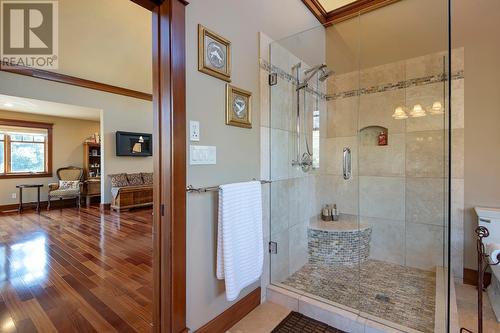 2622 Thompson Drive, Kamloops, BC - Indoor Photo Showing Bathroom