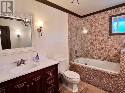 1973 Tranquille Road, Kamloops, BC - Indoor Photo Showing Bathroom