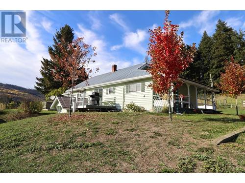 4322 Yellowhead Highway, Barriere, BC - Outdoor