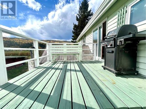 4322 Yellowhead Highway, Barriere, BC - Outdoor With Exterior