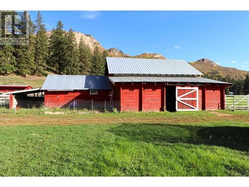 4322 Yellowhead Highway, Barriere, BC - Outdoor