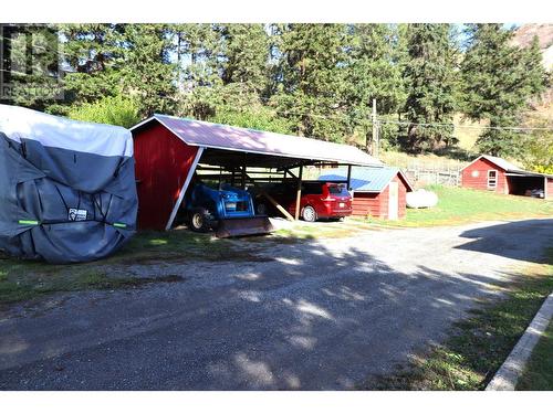 4322 Yellowhead Highway, Barriere, BC - Outdoor