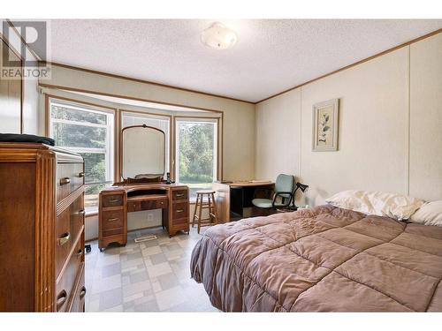 46 Blackpool Road, Clearwater, BC - Indoor Photo Showing Bedroom