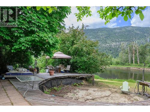 740 Glenacre Road, Kamloops, BC - Outdoor With Backyard