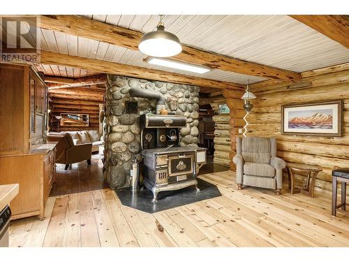 740 Glenacre Road, Kamloops, BC - Indoor Photo Showing Other Room With Fireplace