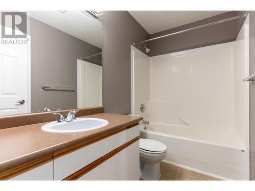 1920 Hugh Allan Drive Unit# 9, Kamloops, BC - Indoor Photo Showing Bathroom