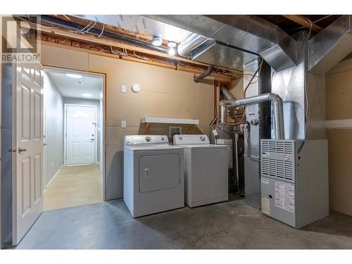 1920 Hugh Allan Drive Unit# 9, Kamloops, BC - Indoor Photo Showing Laundry Room