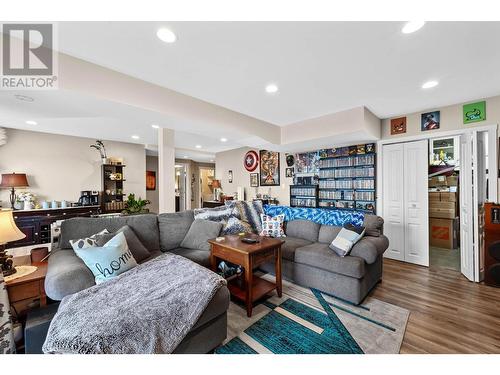 2021 Pacific Way Unit# 13, Kamloops, BC - Indoor Photo Showing Living Room