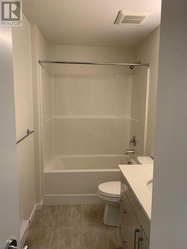 1880 Hugh Allan Drive Unit# 107, Kamloops, BC - Indoor Photo Showing Bathroom