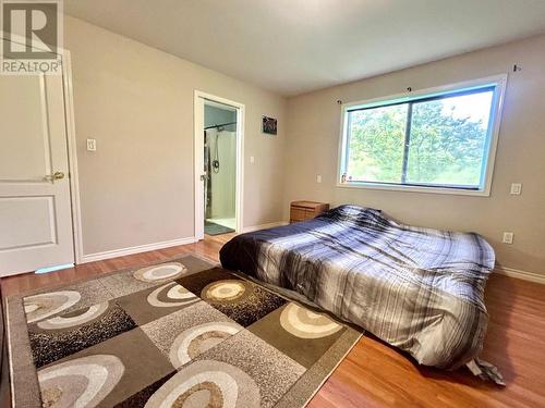 3998 Agate Bay Road, Barriere, BC - Indoor Photo Showing Bedroom