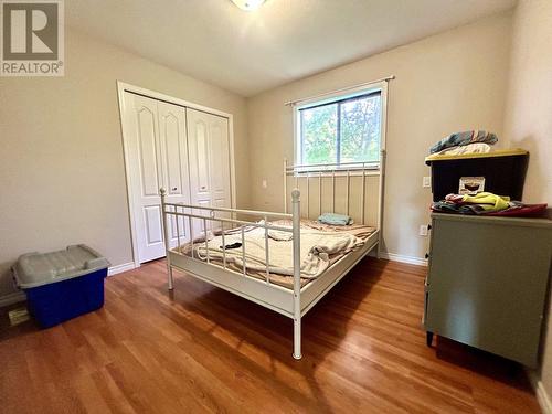 3998 Agate Bay Road, Barriere, BC - Indoor Photo Showing Bedroom