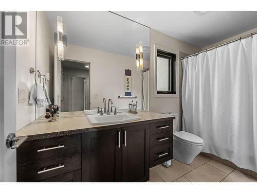 1651 Valleyview Drive Unit# 19, Kamloops, BC - Indoor Photo Showing Bathroom