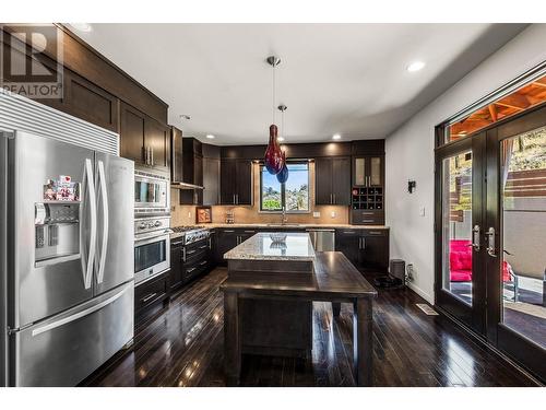 1651 Valleyview Drive Unit# 19, Kamloops, BC - Indoor Photo Showing Kitchen With Stainless Steel Kitchen With Upgraded Kitchen