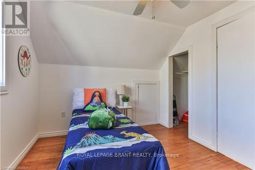 20 Frank Street, Brantford, ON - Indoor Photo Showing Bedroom