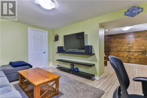 20 Frank Street, Brantford, ON - Indoor