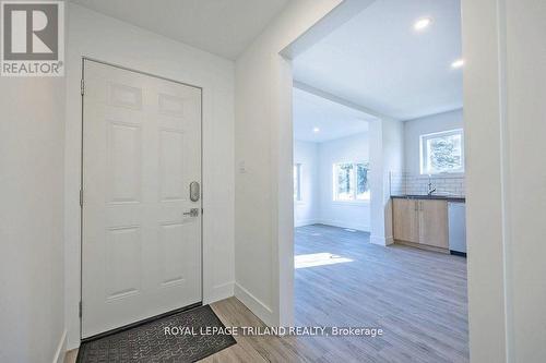 241 Ridout Street S, London, ON - Indoor Photo Showing Other Room