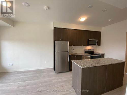 315 - 1415 Dundas Street, Oakville, ON - Indoor Photo Showing Kitchen