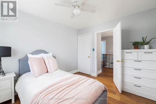 2272 Calloway Drive, Oakville, ON - Indoor Photo Showing Bedroom