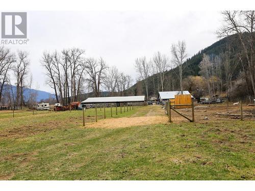 8630 Yellowhead  S Highway, Little Fort, BC - Outdoor