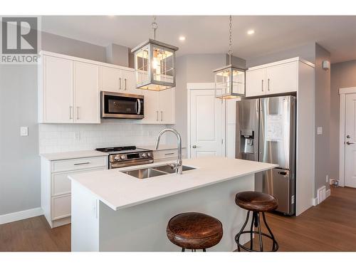 450 Poplar Drive, Logan Lake, BC - Indoor Photo Showing Kitchen With Double Sink With Upgraded Kitchen