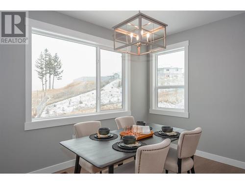 450 Poplar Drive, Logan Lake, BC - Indoor Photo Showing Dining Room