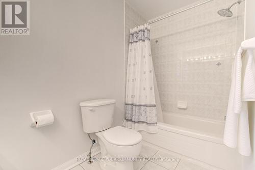 9 Sugarhill Drive, Brampton, ON - Indoor Photo Showing Bathroom