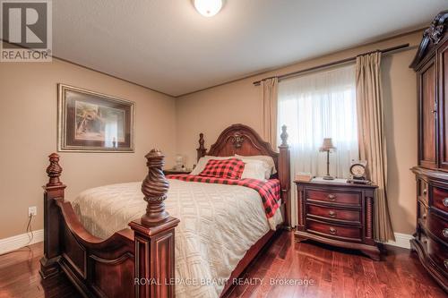 16 Mcguiness Drive, Brantford, ON - Indoor Photo Showing Bedroom