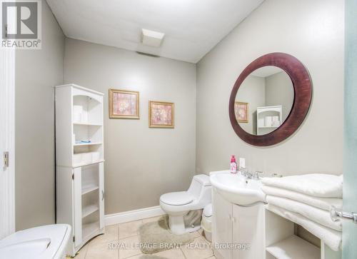 16 Mcguiness Drive, Brantford, ON - Indoor Photo Showing Bathroom