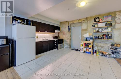 7 - 12 Bridgeport Road E, Waterloo, ON - Indoor Photo Showing Kitchen