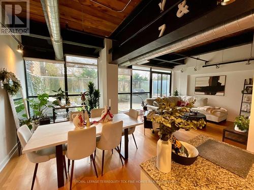 201 - 43 Hanna Avenue, Toronto, ON - Indoor Photo Showing Dining Room