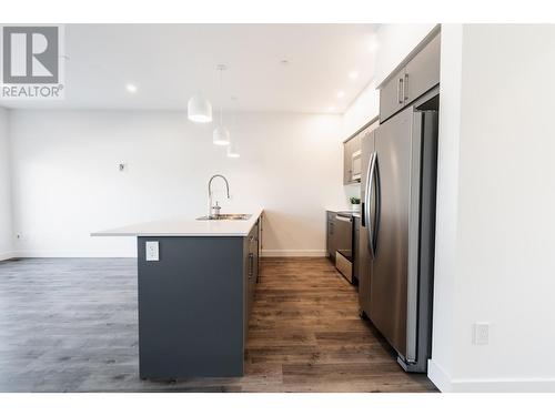 8960 Dallas Drive Unit# 114, Kamloops, BC - Indoor Photo Showing Kitchen With Upgraded Kitchen