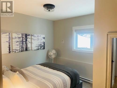 2424 Fairways Drive, Sun Peaks, BC - Indoor Photo Showing Bedroom