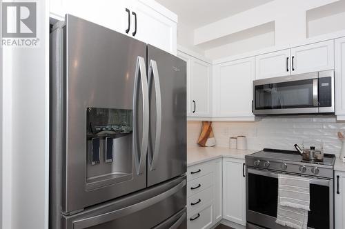 200 Grand Boulevard Unit# 132, Kamloops, BC - Indoor Photo Showing Kitchen