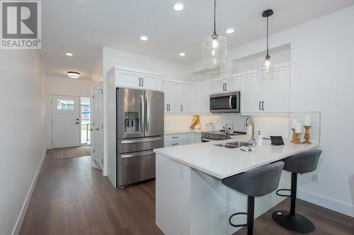 200 Grand Boulevard Unit# 132, Kamloops, BC - Indoor Photo Showing Kitchen With Double Sink With Upgraded Kitchen