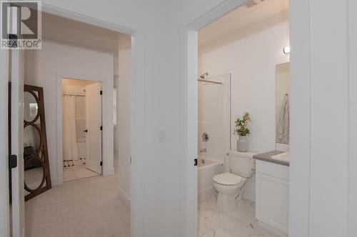 200 Grand Boulevard Unit# 132, Kamloops, BC - Indoor Photo Showing Bathroom