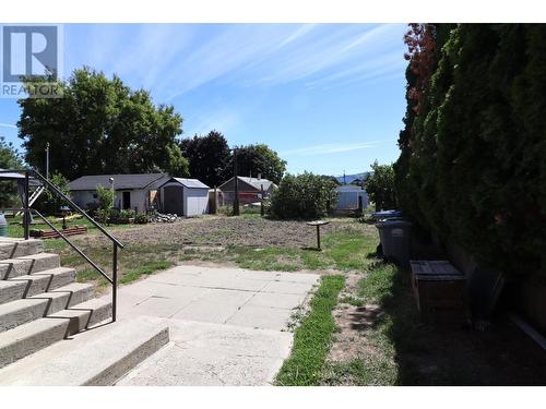 325 Willow Street, Kamloops, BC - Outdoor